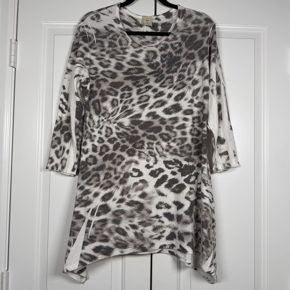 Jess & Jane Tunic Top Womens Size L Animal Print Leopard Asymmetrical Artsy Boho
